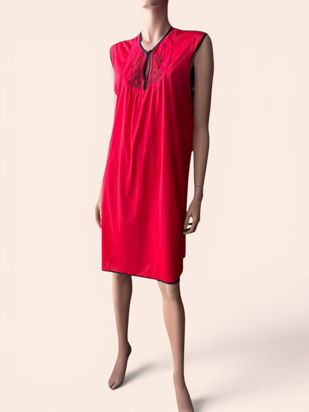 Vintage Glencraft Red Nylon Embroidered Yoke Black Nightgown Size Med Union Made